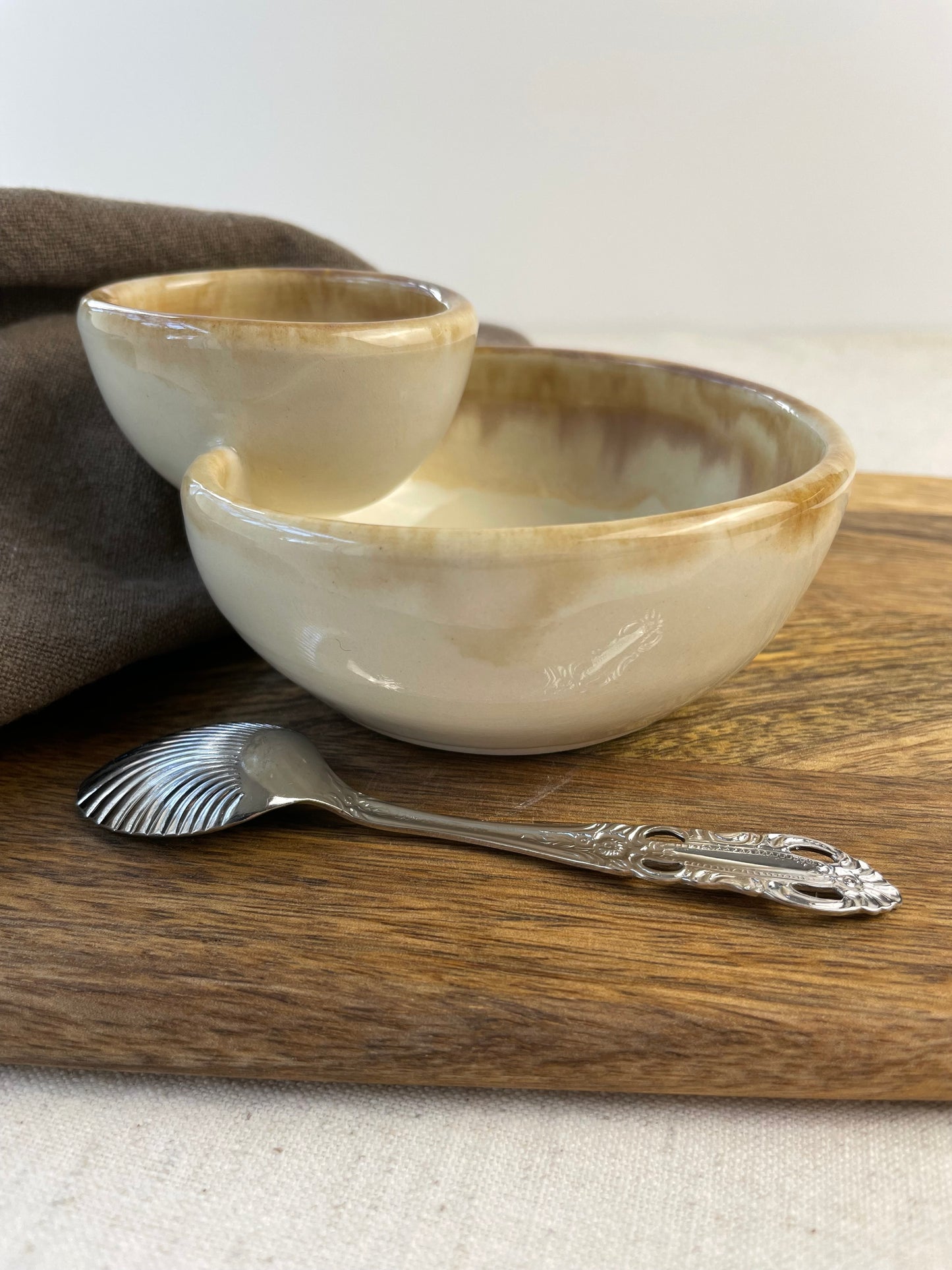 Olives Bowl, Insert Style, Nutmeg and Cream