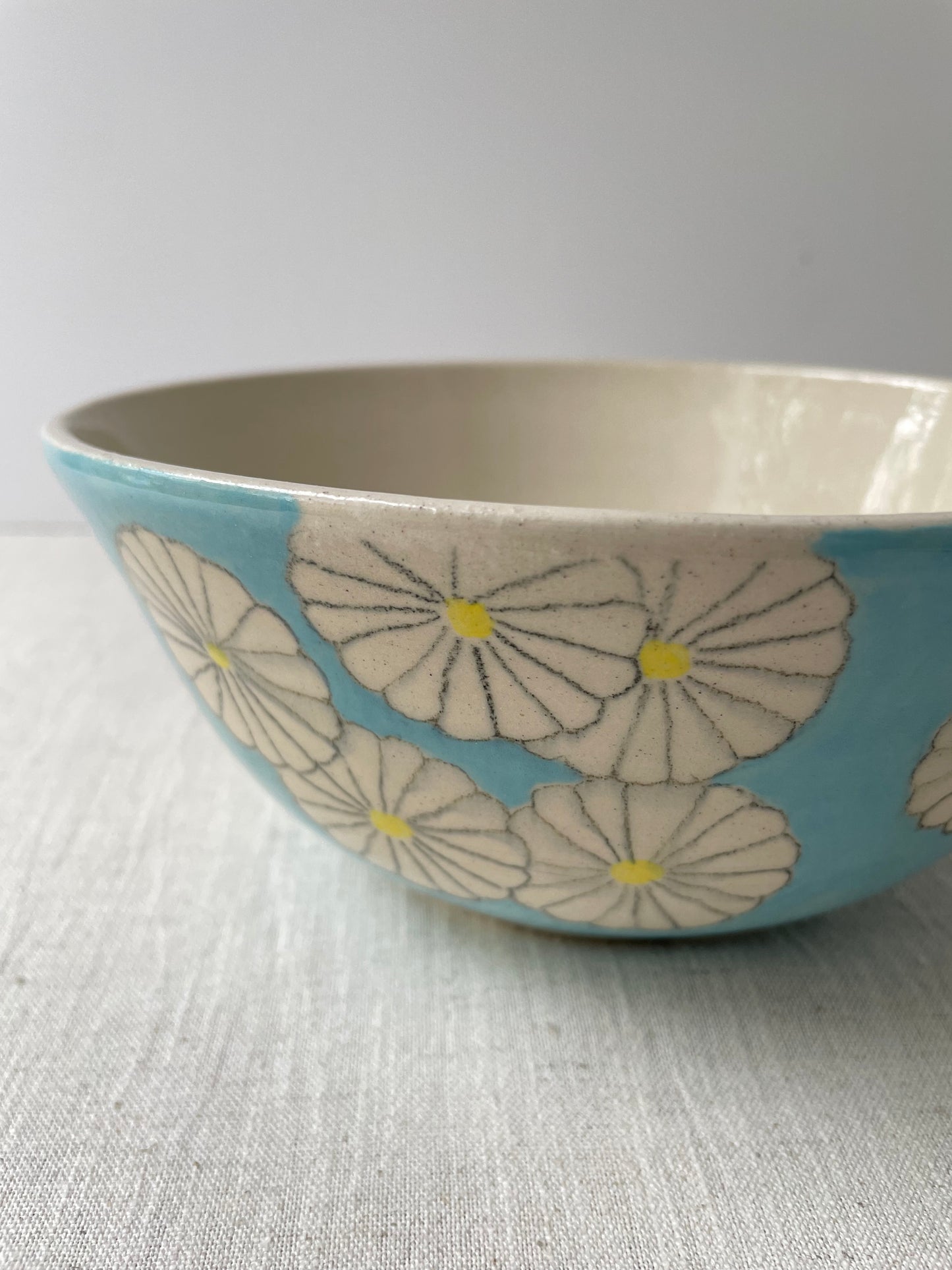 Daisy Chain Bowl in Sky Blue