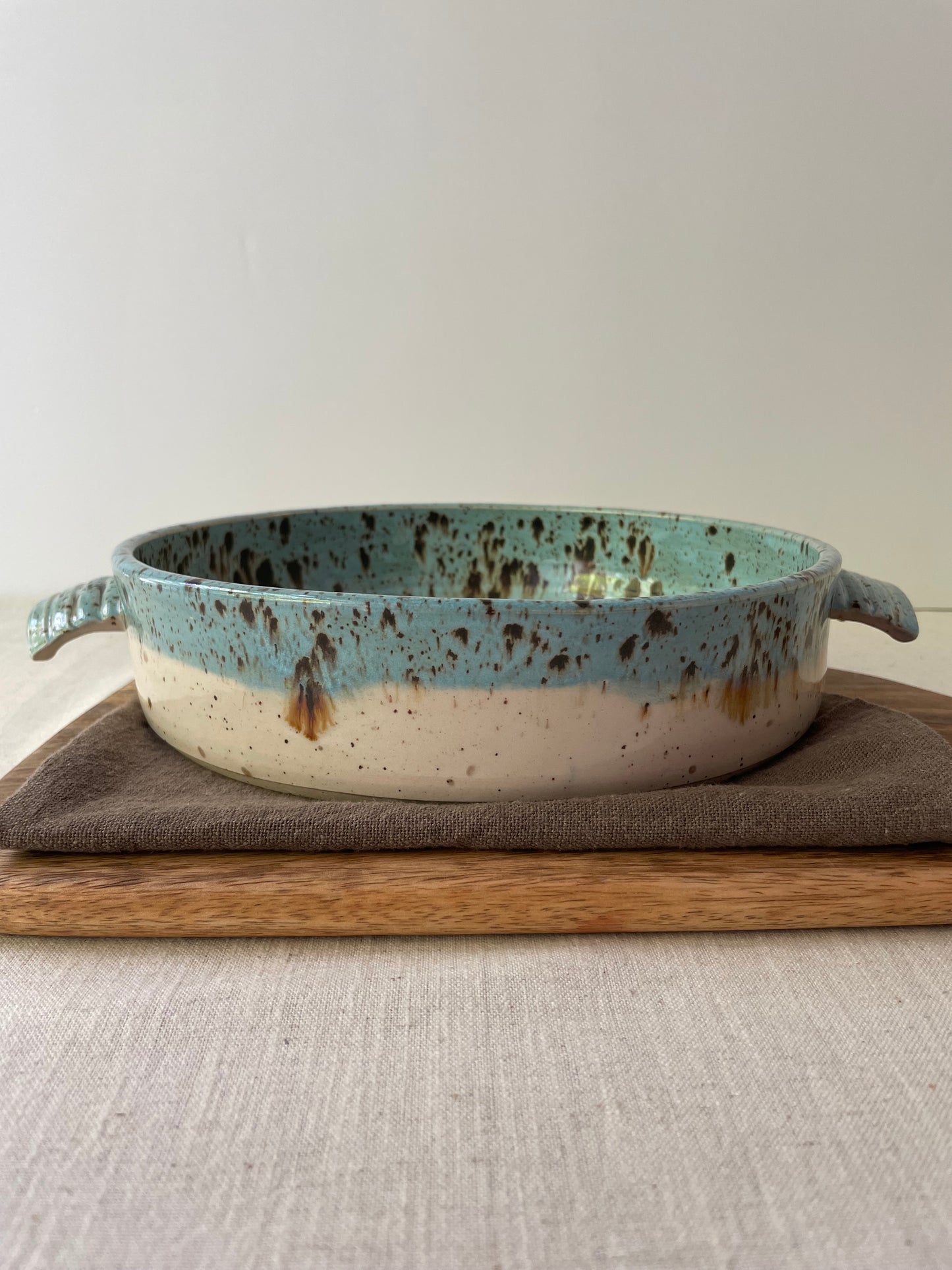 Cerulean Speckled Round Casserole